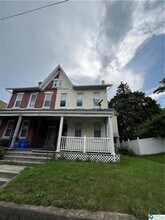 Building Photo - 2280 Main St