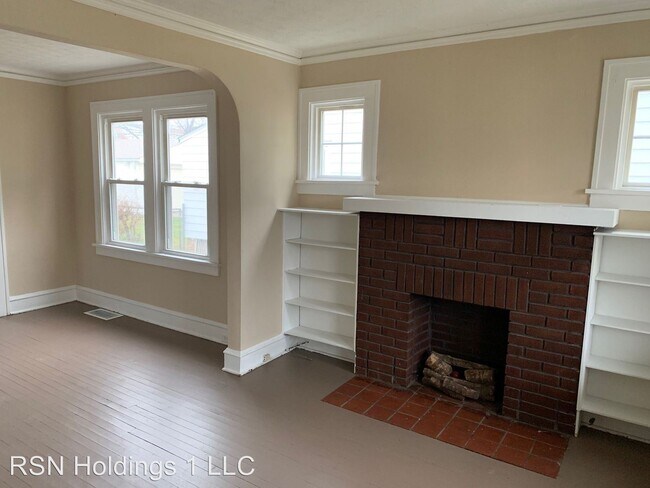 Foto del edificio - 4 br, 1 bath House - 11104 Plymouth Ave