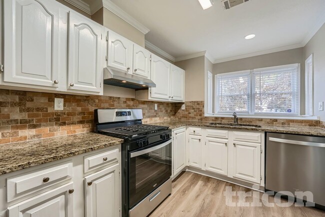 Building Photo - 115 Brantley Rd