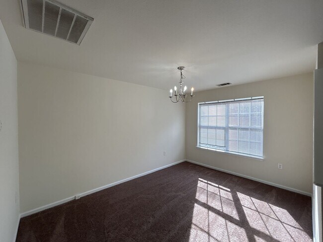 Foto del edificio - 1213 Jordans Pond Ln