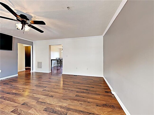 Building Photo - 258 Grace Manor Dr