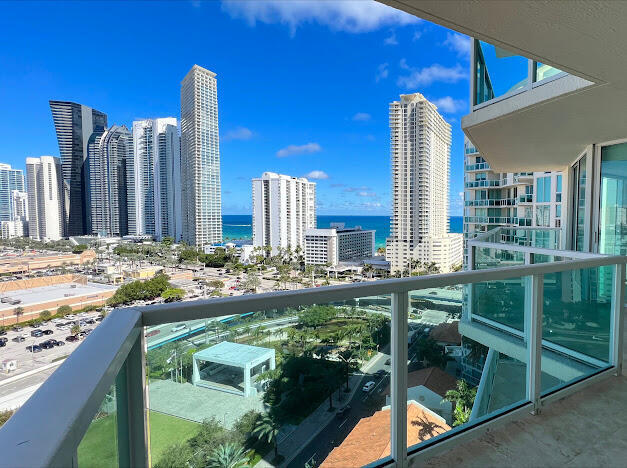 Building Photo - 200 Sunny Isles Blvd