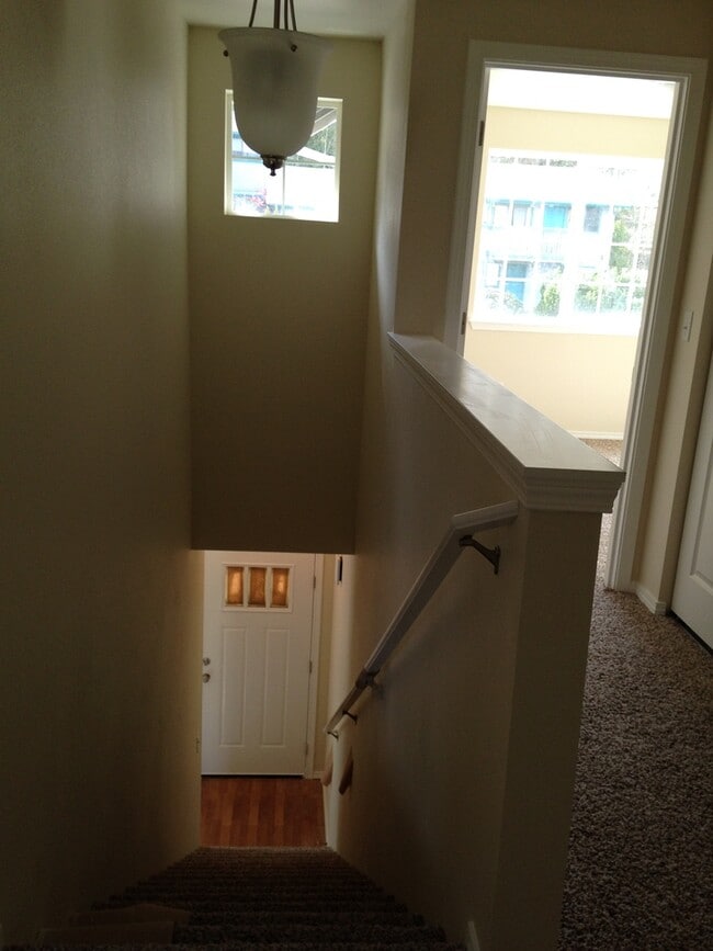 Building Photo - Like New 4 Bedroom home in Eatonville