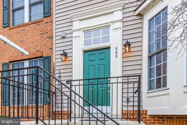 Foto del edificio - 953 Harrison Cir