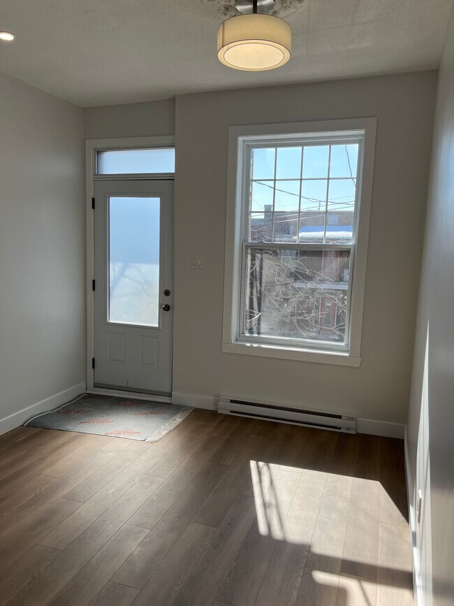 Building Photo - 5707 Av 8E
