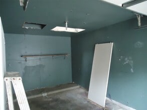 Building Photo - 7610 Lemma Dr