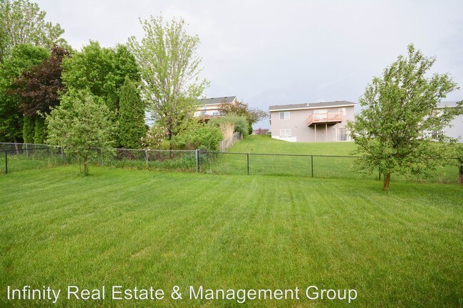 Foto del edificio - 4 br, 2 bath House - 5379 55th Ave NW