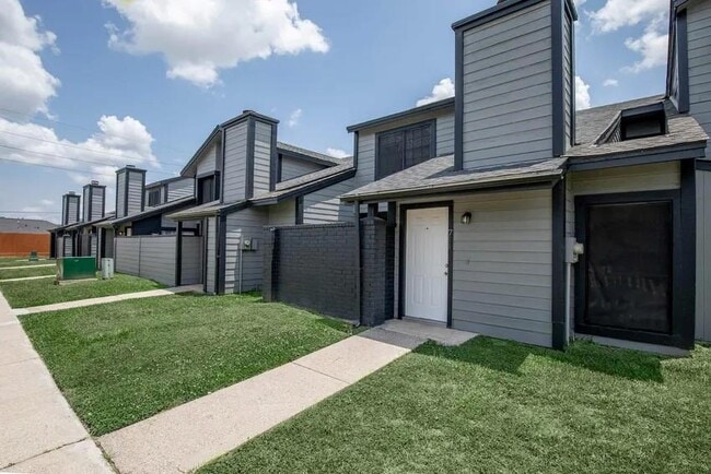 Building Photo - 810 Dunson Glen Dr