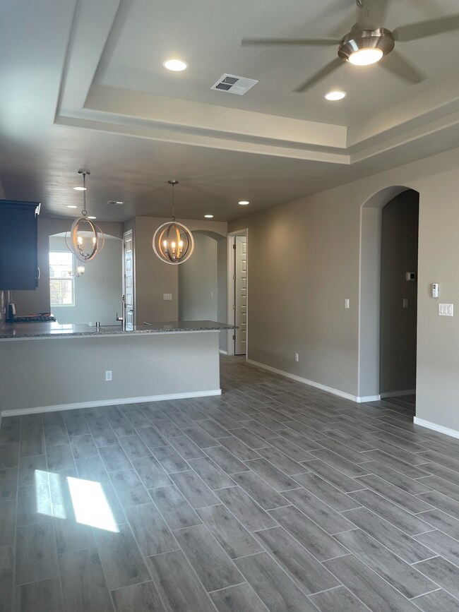 Building Photo - 4336 Golden Eagle Loop NE