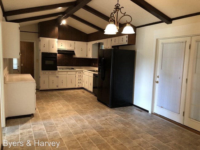 Building Photo - 3 br, 1.5 bath House - 109 Vivian Dr