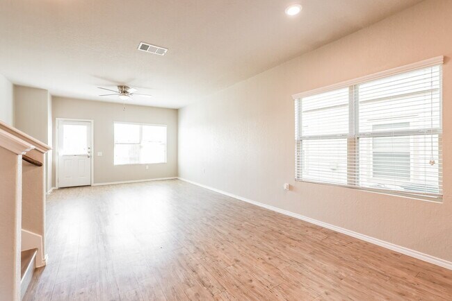 Foto del edificio - 5930 Bridle Bnd