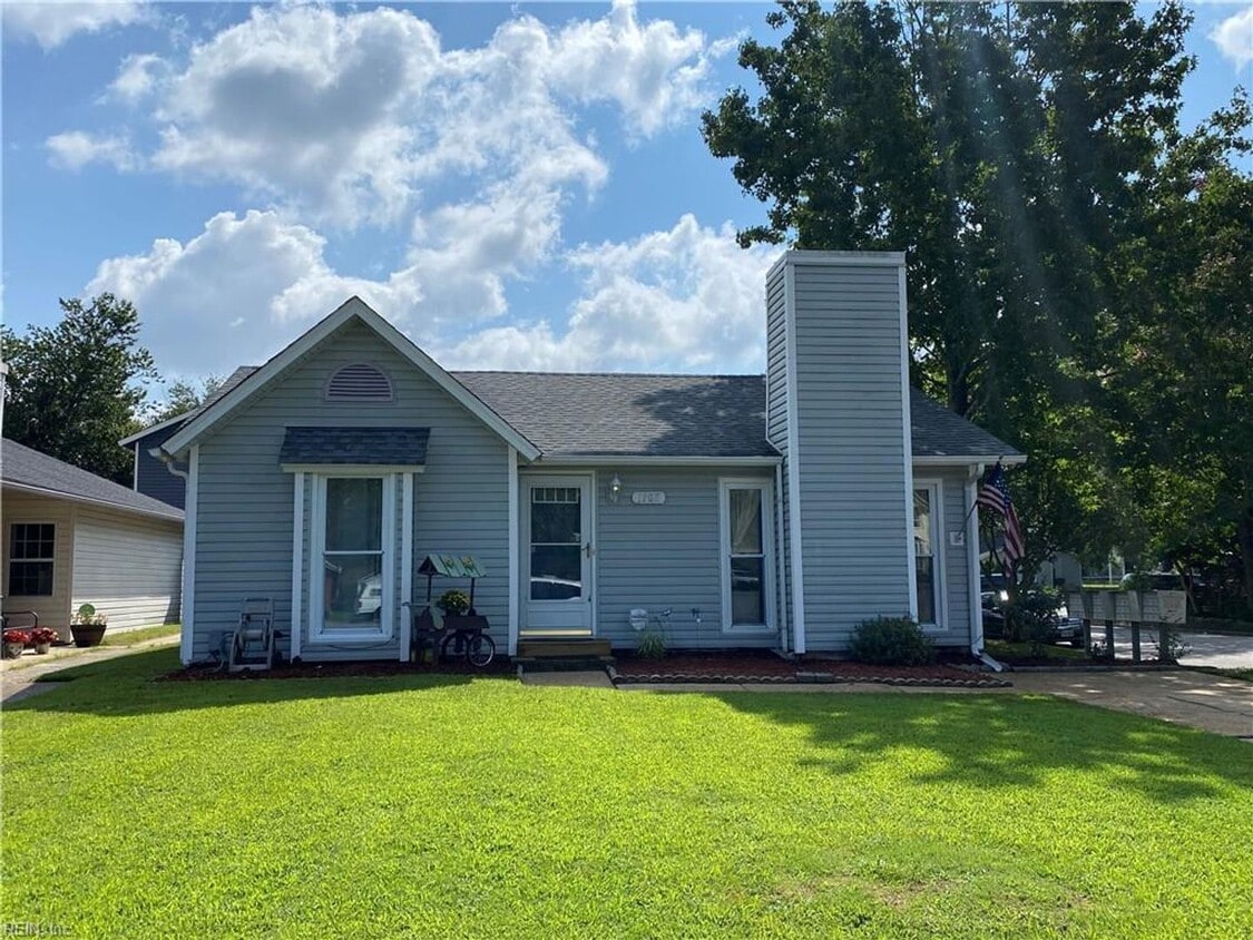 Primary Photo - Cozy Single Family Ranch in Timberlake Nei...