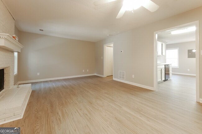 Foto del edificio - 8071 Creekstone Way
