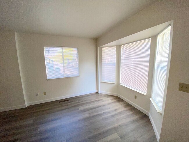 Foto del edificio - War3705