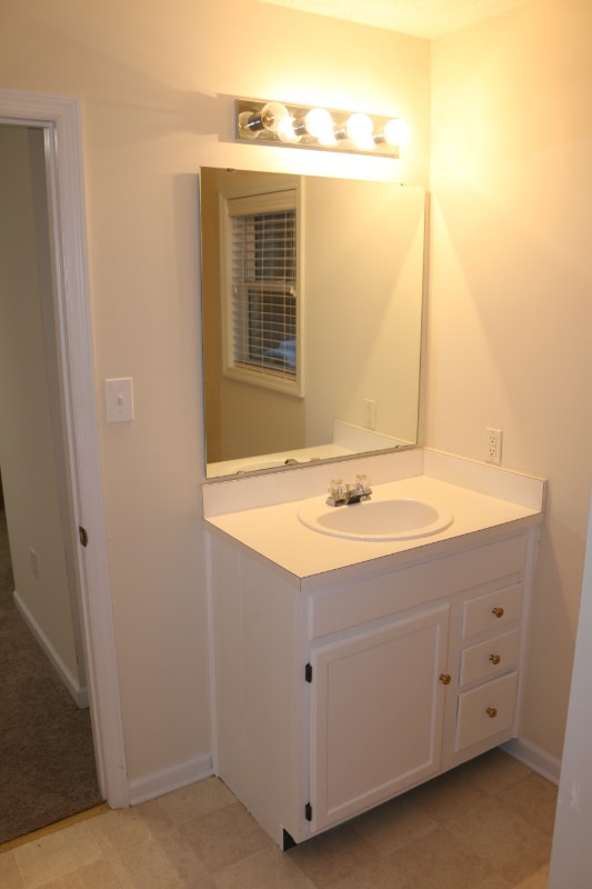 Building Photo - 209 S McPherson Church Rd