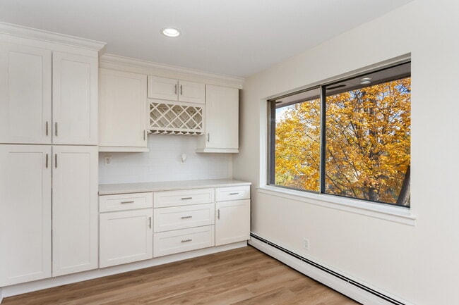 Foto del edificio - 154 Cold Spring Rd