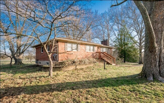 Foto del edificio - 10311 Mary Dell Ln