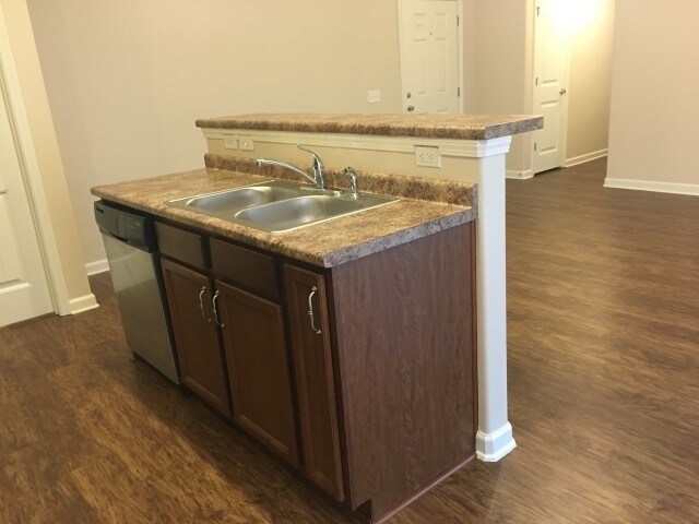 Foto del edificio - 298 Willow Point Cir