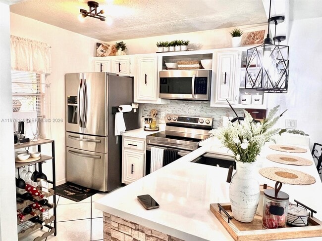 Foto del edificio - 2811 Somerset Dr