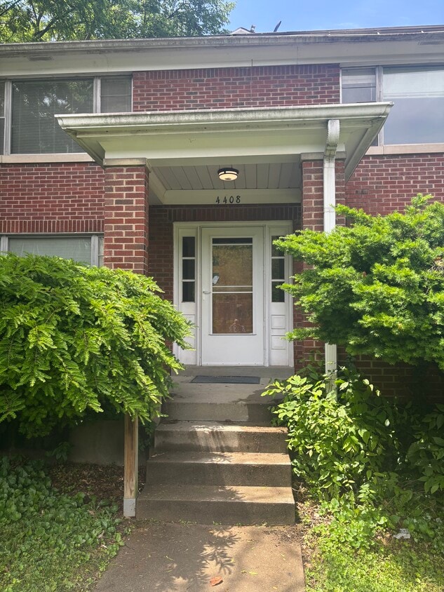 Primary Photo - 4408 S 2nd St