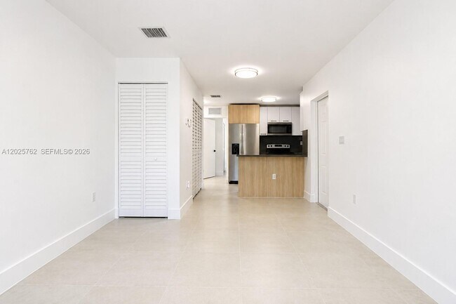 Foto del edificio - 1834 NW 63rd St