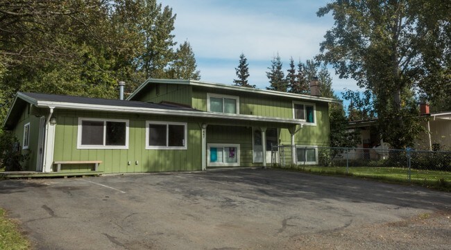 Building Photo - 674 E 74th Ave