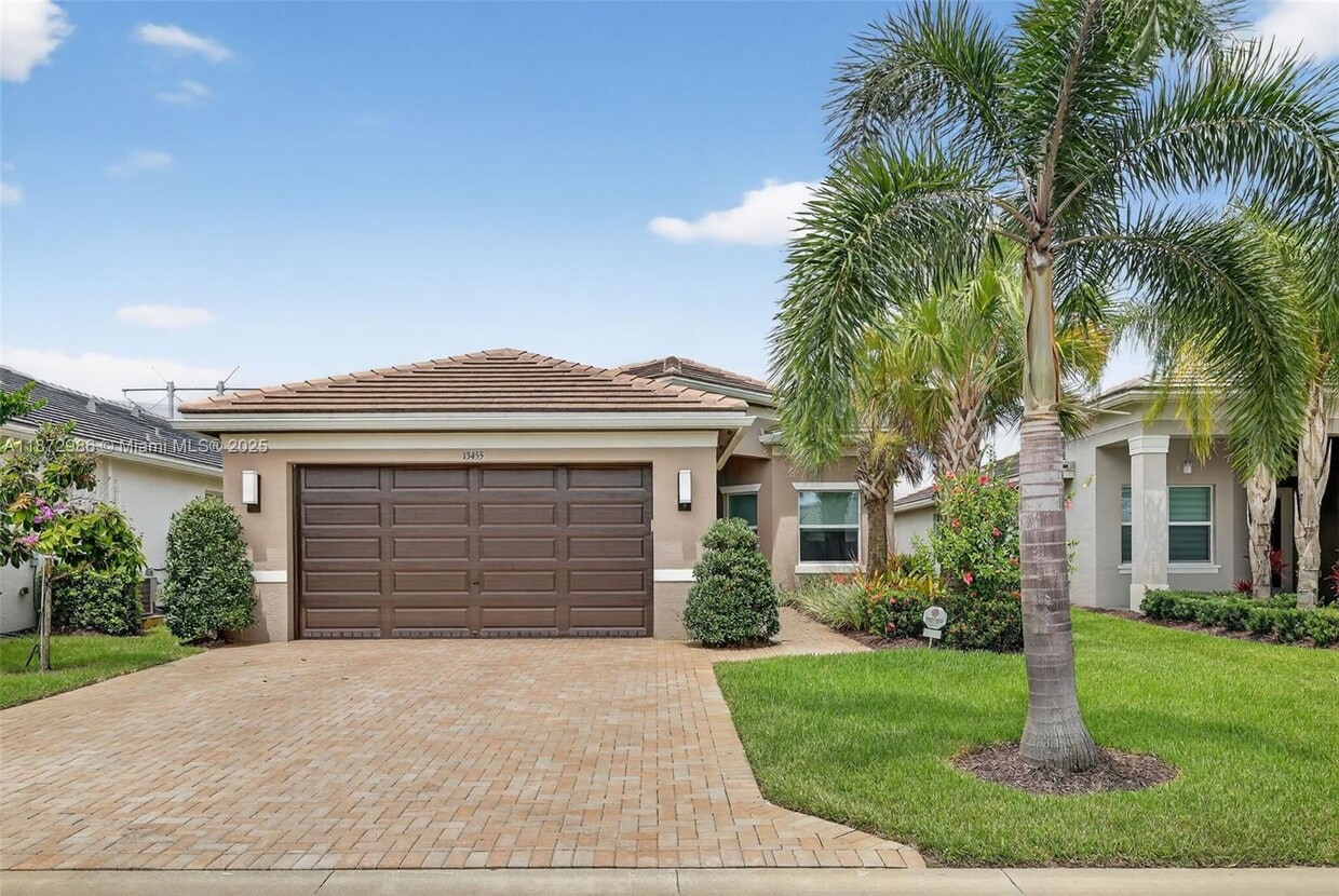 Foto principal - 13455 SW River Rock Rd
