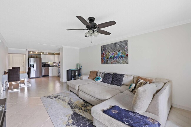 Foto del edificio - 3020 Florida Blvd
