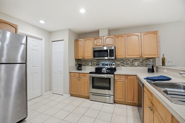 Foto del edificio - 5356 W Oak Park Blvd