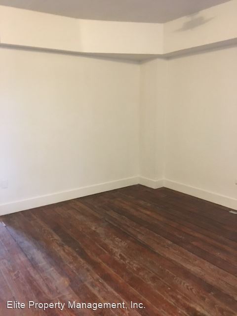Building Photo - 3 br, 1 bath House - 344 E Cottage Pl., Ap...