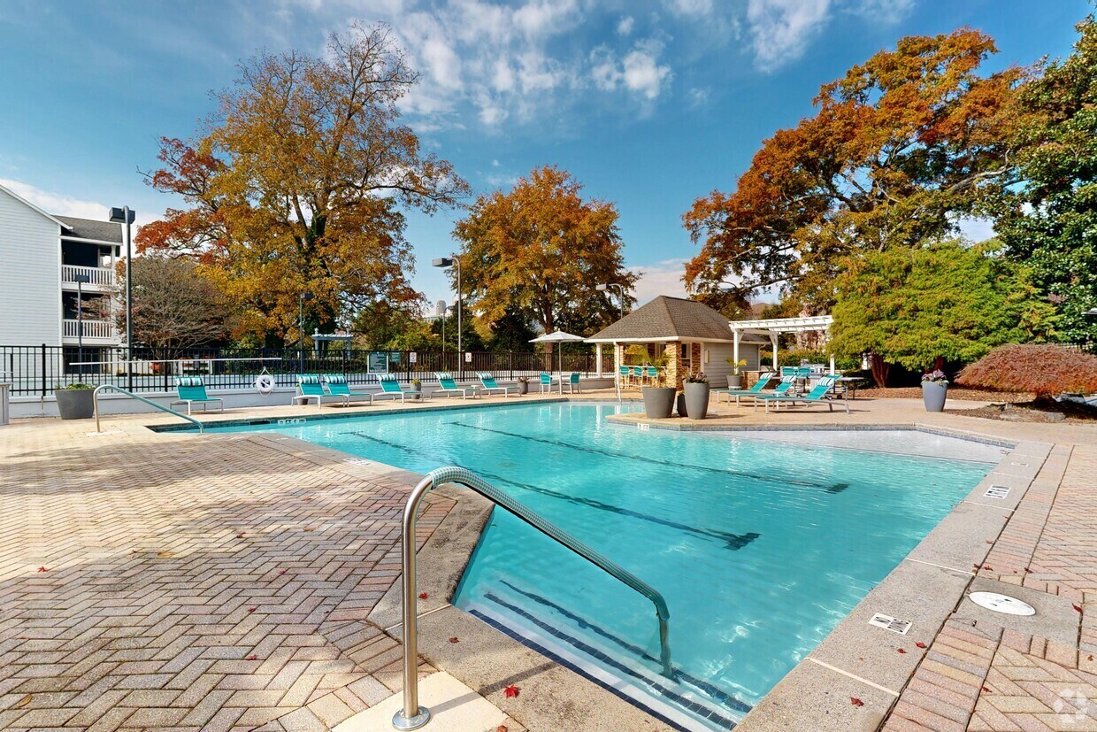 Photo - Evergreen Lenox Park Apartments