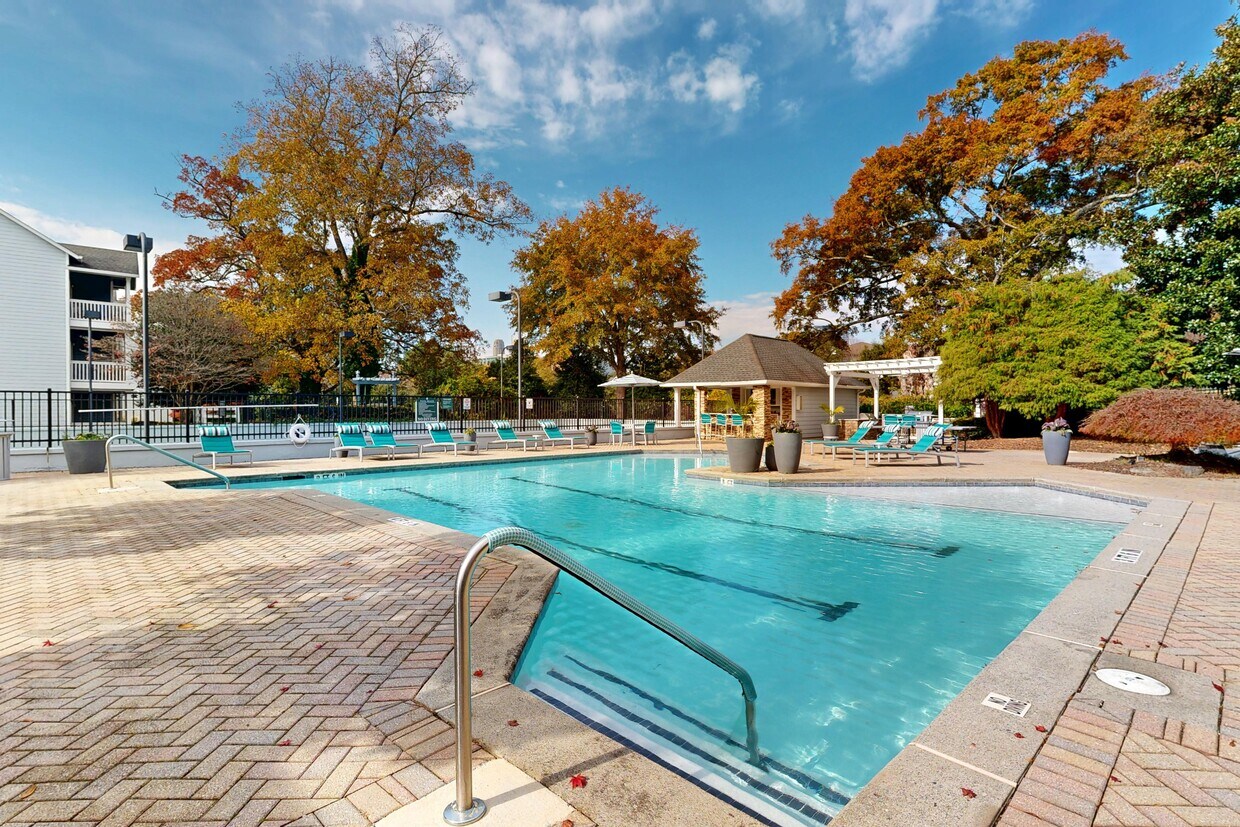 Photo - Evergreen Lenox Park Apartments