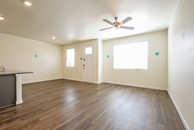Foto del edificio - 13424 Oneida Ln