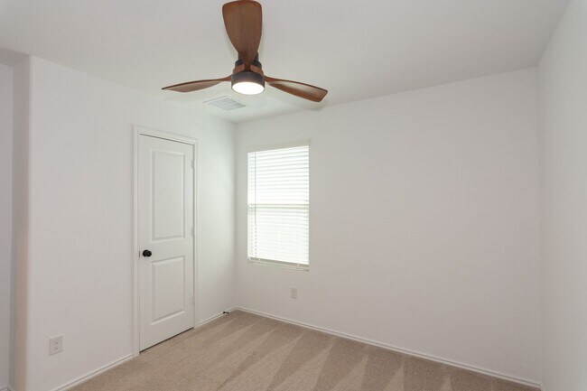 Building Photo - 548 Rancho Del Cielo Lp