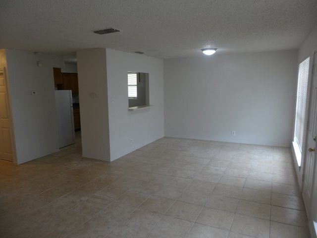 Foto del edificio - Nice 3 Bedroom / 1 Bathroom Home
