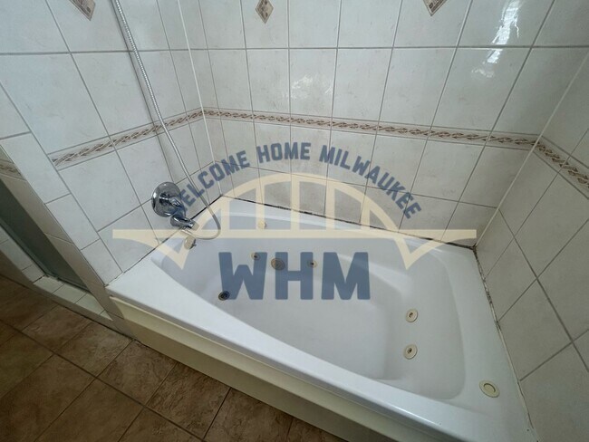 Foto del edificio - 6578 N 73rd St