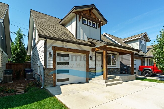 Building Photo - Craftsman-Style Home in Coeur d'Alene with...
