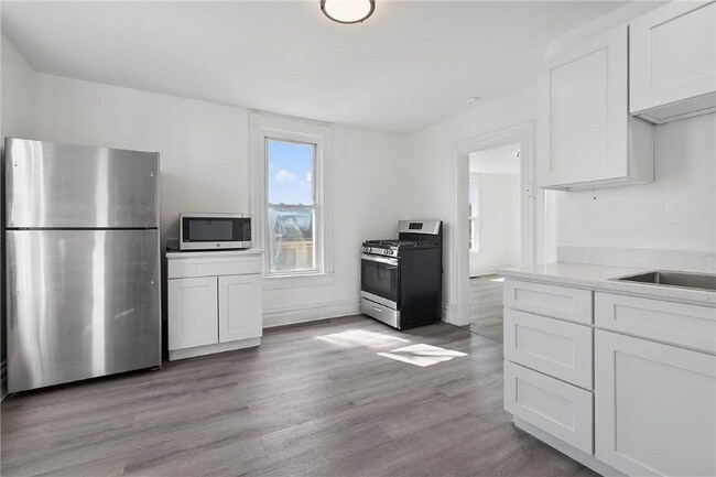 Foto del edificio - 216 Ridge Ave