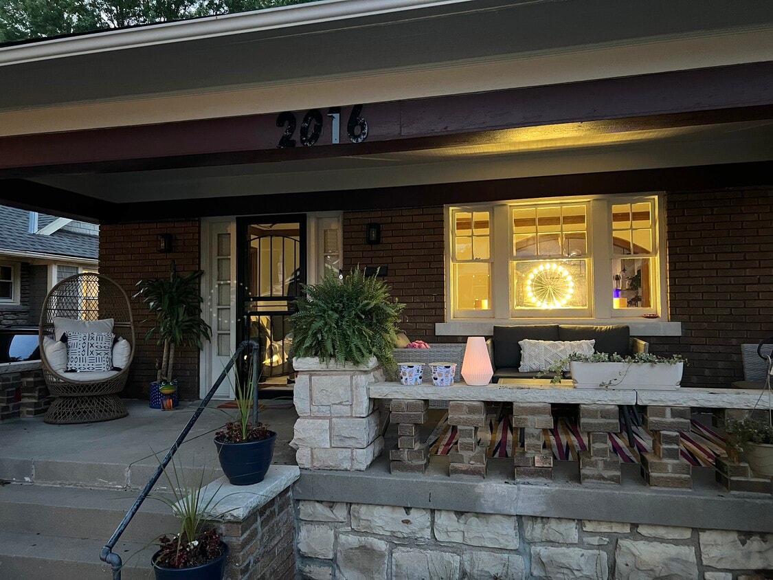 2016 Elizabeth Ave, Kansas City, KS 66102 House Rental in Kansas City