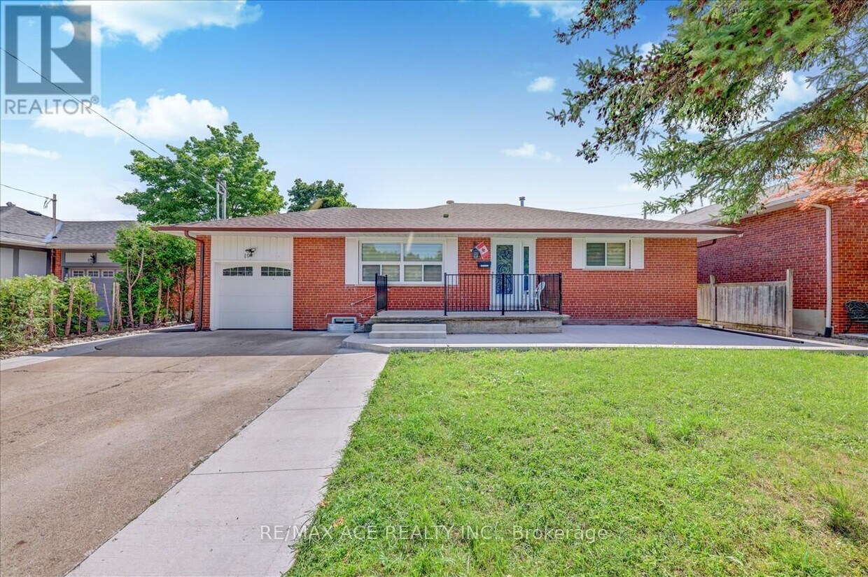 Primary Photo - 19 Swanhurst Blvd