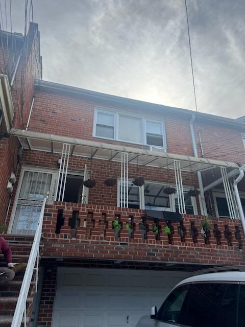Building Photo - 1154 E 73rd St