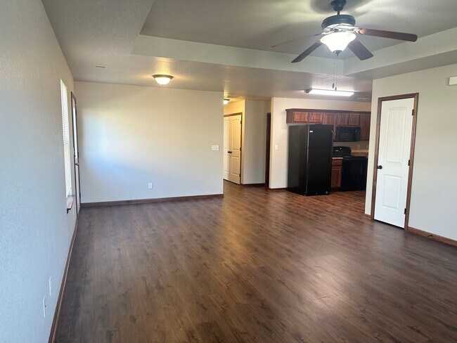 Foto del edificio - 110-114 SW Rose Garden St