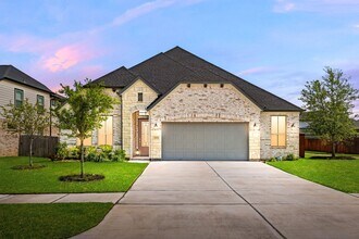 Building Photo - 3323 Majestic Pne Ln