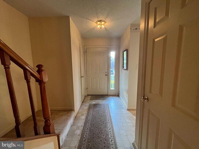 Foto del edificio - 11531 Hill Meade Ln