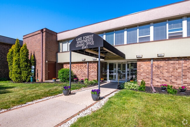 Interior Photo - Lake Forest Apartments - 62+ Senior Housing