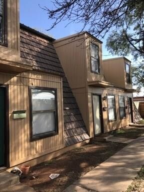 Foto principal - 3573 Yale Ave