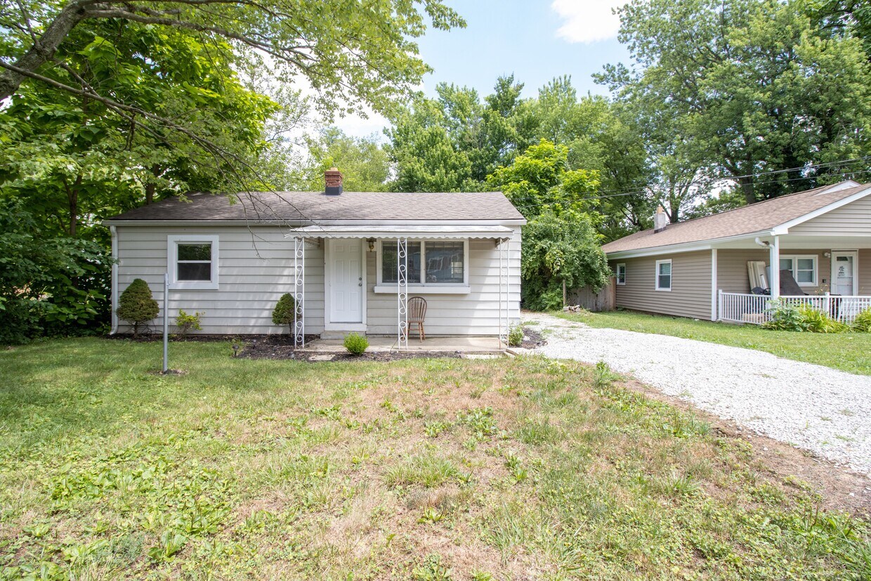 Primary Photo - 2989 Clover Dr