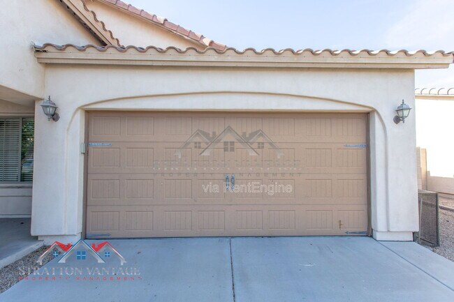 Building Photo - 1532 E Apollo Rd