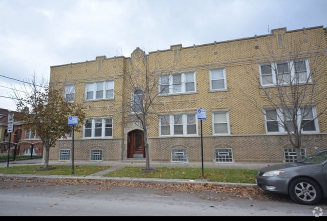 Building Photo - 5347 W George St