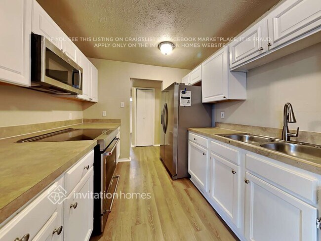 Building Photo - 5316 Nash Dr
